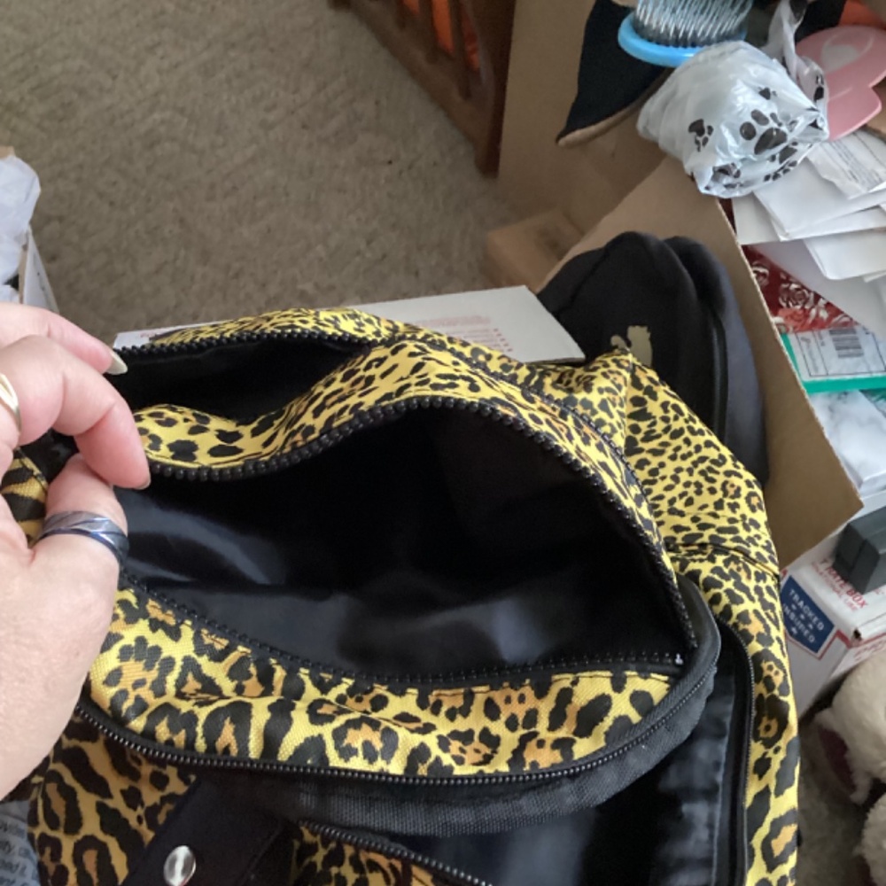 Cheetah backpack - Picture 3 of 6